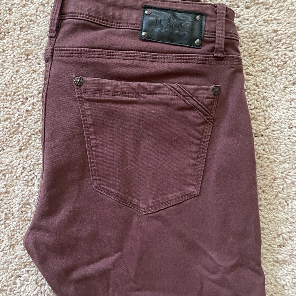 Buckle Black Burgundy Skinny Jeans